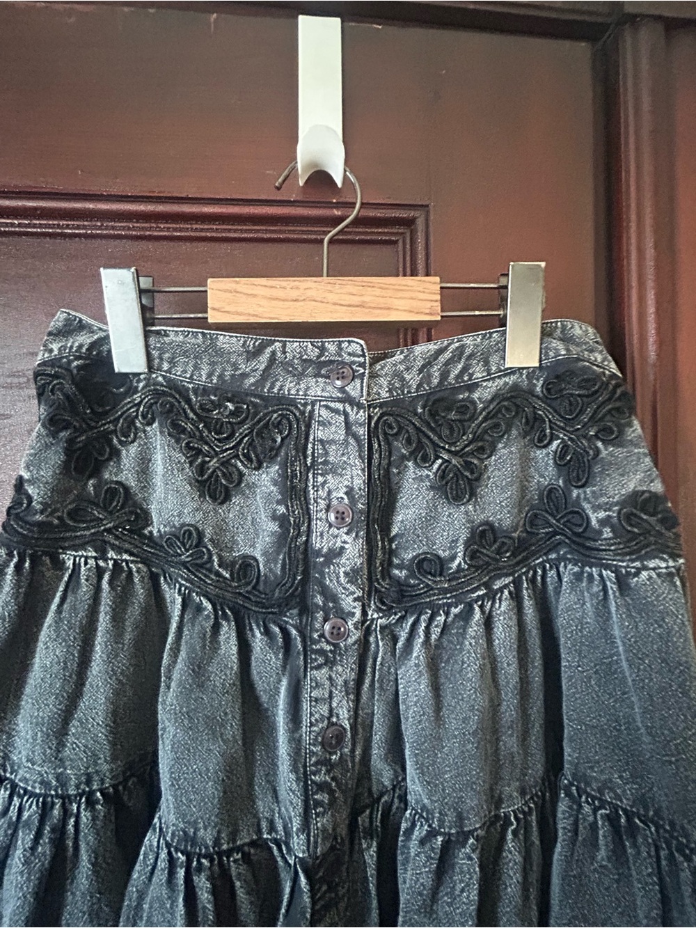 Free People August Embroidered Tiered Mini Skirt in Washed Black Size 4 - Picture 5 of 8